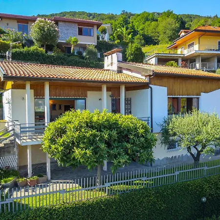 度假居 Autonoma Affacciata Sul Golfo Borromeo 韦尔巴尼亚