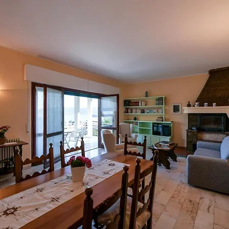 Дом отдыха Autonoma Affacciata Sul Golfo Borromeo Вербания