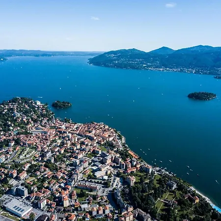 Autonoma Affacciata Sul Golfo Borromeo Hébergement de vacances *