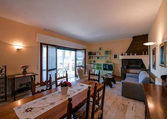 Дом отдыха Autonoma Affacciata Sul Golfo Borromeo Вербания