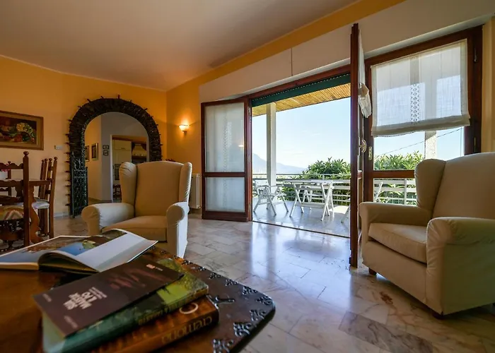 펜션 Autonoma Affacciata Sul Golfo Borromeo *