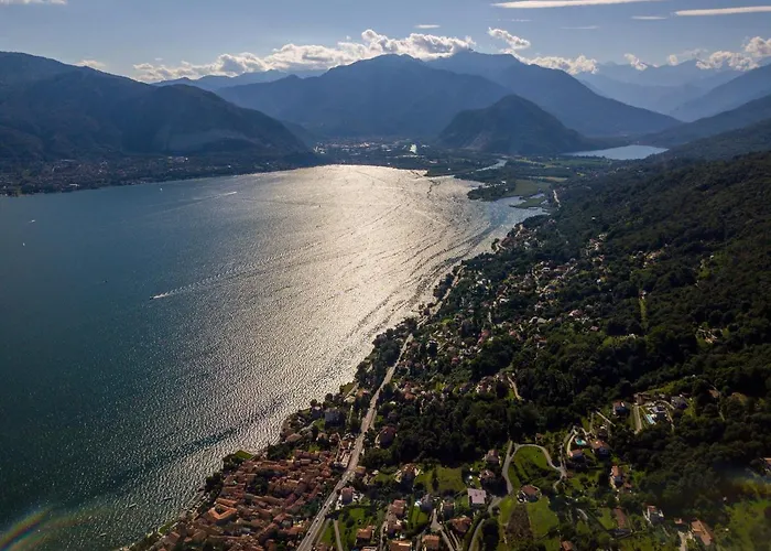 Autonoma Affacciata Sul Golfo Borromeo * 베르바니아